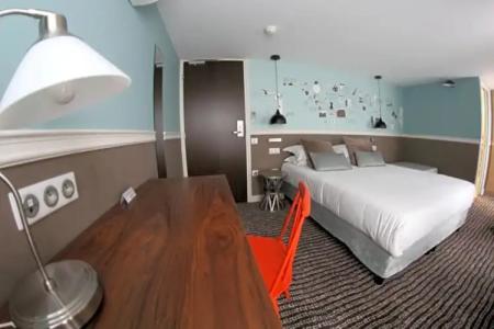 Hôtel des 3 Poussins - 95