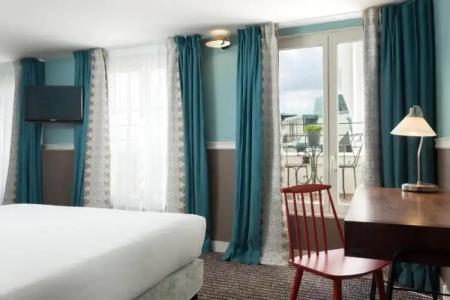 Hôtel des 3 Poussins - 84