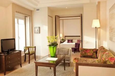 Hôtel de l'Arcade - 37