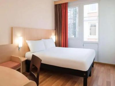 Ibis Paris Ornano Montmartre Nord 18ème - 5