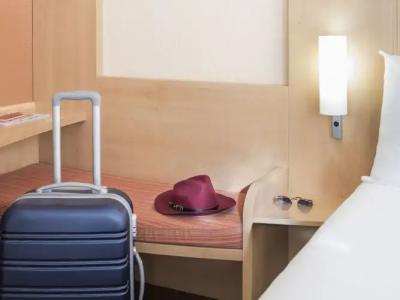 Ibis Paris Ornano Montmartre Nord 18ème - 3