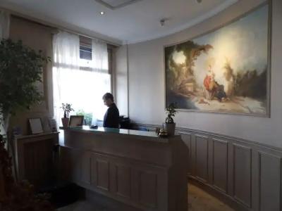 Prince Albert Gare de Lyon - 1