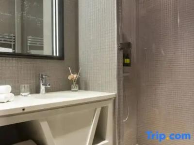 La Clef Tour Eiffel Paris by The Crest Collection - 51