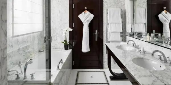 Plaza Athénée Paris & Dior Spa - 124