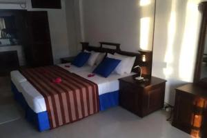 OYO 377 Beach Castle, Unawatuna