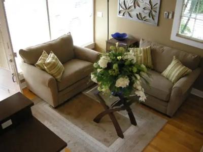 Frances Street Bottle Inn - 8