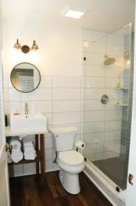 Frances Street Bottle Inn - 62