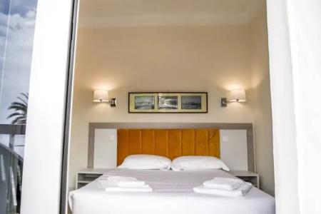 Hôtel Le Dauphin - 48