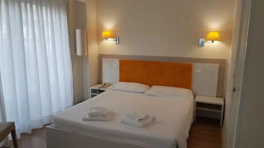 Hôtel Le Dauphin - 39