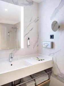 Best Western du Pont Wilson - 30