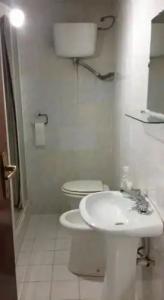 Two Ducks Hostel - 19