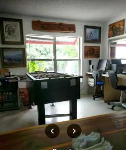 Wild Wild West Backpackers Hostel - 6