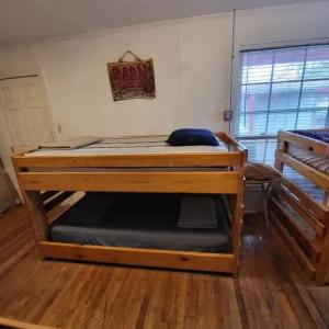 Wild Wild West Backpackers Hostel - 2