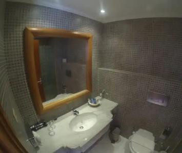 Holiday Service College & Diving - 19