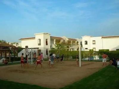 Holiday Service College & Diving - 16