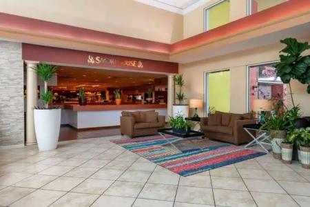 Ramada by Wyndham Kissimmee Gateway - 12