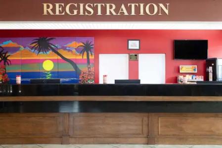 Ramada by Wyndham Kissimmee Gateway - 21