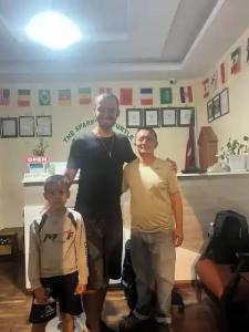 The Sparkling Turtle Backpackers Hostel - 2