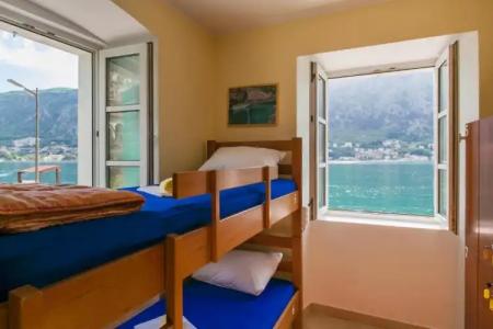 Montenegro Hostel 4U Party - 3