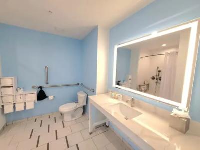 ChartHouse Clearwater Beach Marina - 36