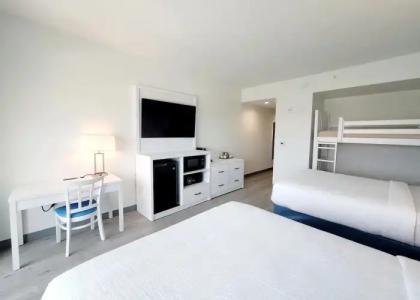 ChartHouse Clearwater Beach Marina - 28