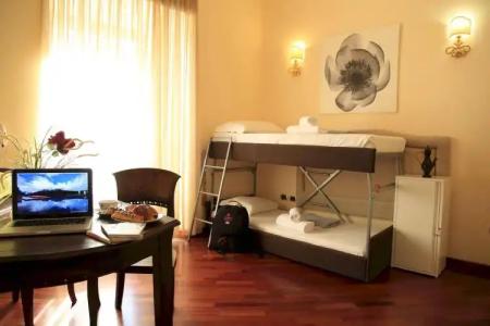 Nika Hostel - 1