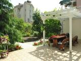 1 Bedroom Apartment with garden view