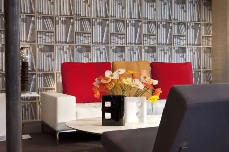 Apollon Montparnasse - 12