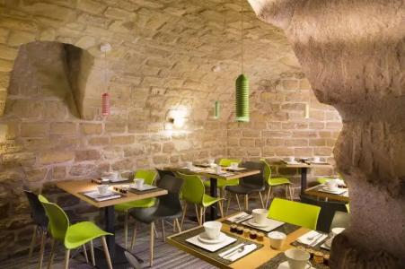 Apollon Montparnasse - 16