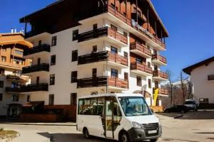 28 Korpus 2 Hotel, Estosadok