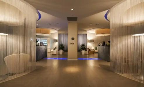 Clarion Inn & Suites Miami International Airport - 14