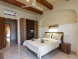 4 Bedrooms Villa