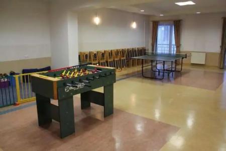 Farys - centrum Krynicy na wzgórzu wśród ciszy ze wspaniałymi tarasami widokowymi, sauna, jacuzzi, siłownia, prywatny parking za darmo dla naszych Gości - 16