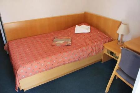 Farys - centrum Krynicy na wzgórzu wśród ciszy ze wspaniałymi tarasami widokowymi, sauna, jacuzzi, siłownia, prywatny parking za darmo dla naszych Gości - 25