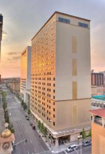 The Davenport Tower, Autograph Collection - 12
