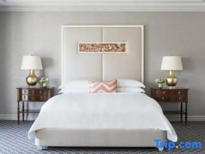 The Ritz-Carlton, - 100