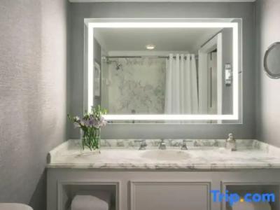 The Ritz-Carlton, - 48