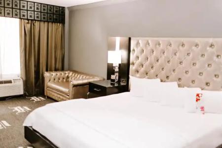 Wyndham Garden Dallas North - 15