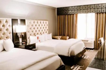 Wyndham Garden Dallas North - 32