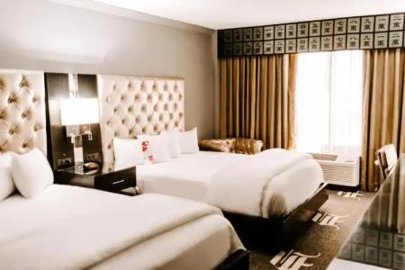 Wyndham Garden Dallas North - 40