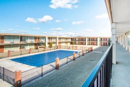 OYO Oklahoma City South I-35 and SE 29th - 15