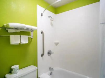 OYO Oklahoma City South I-35 and SE 29th - 28