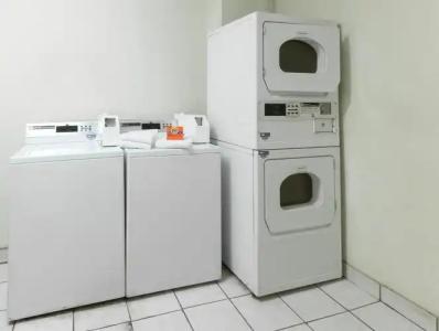 OYO Oklahoma City South I-35 and SE 29th - 32