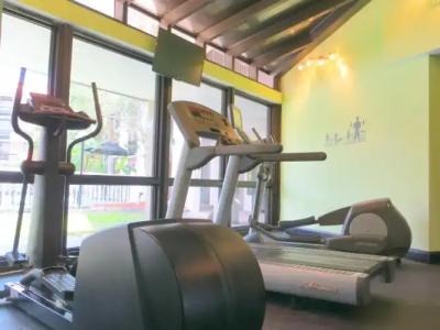 Grand Orlando at Universal Blvd - Shuttle to Theme Parks - 21