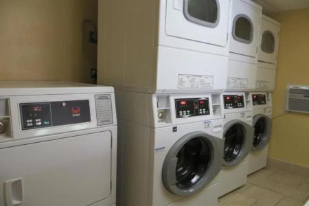 Grand Orlando at Universal Blvd - Shuttle to Theme Parks - 25