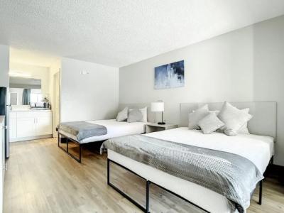 Travelodge Suites East Gate Orange - 65