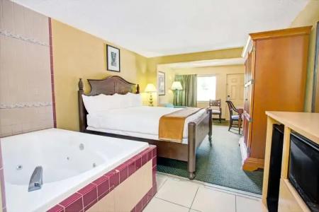 Travelodge Suites East Gate Orange - 4