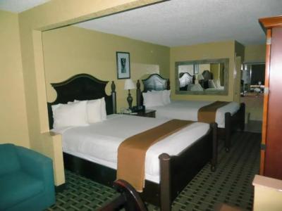 Travelodge Suites East Gate Orange - 34