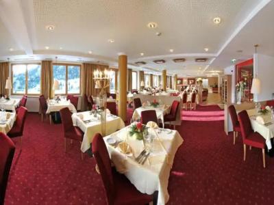 Amadeus Micheluzzi - 12