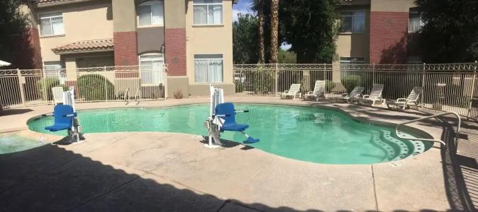 Hawthorn Suites by Wyndham - 9